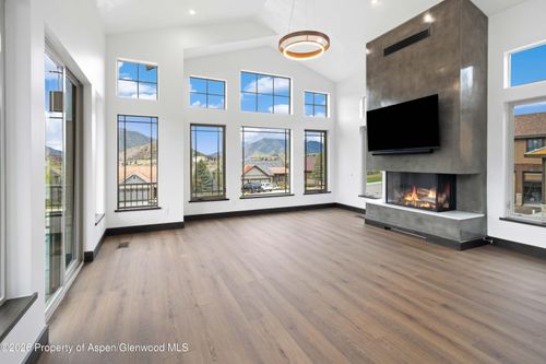 342 Faas Ranch Rd, New Castle, CO, 81647-8422 | Card Image