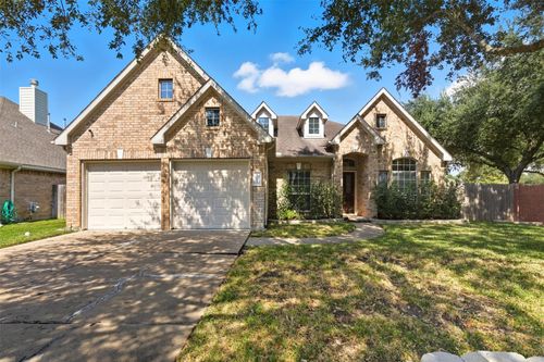 11611 Summer Moon Dr, Pearland, TX, 77584-7211 | Card Image