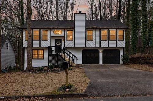 2444 Windridge Dr Ne, Conyers, GA, 30013-5731 | Card Image