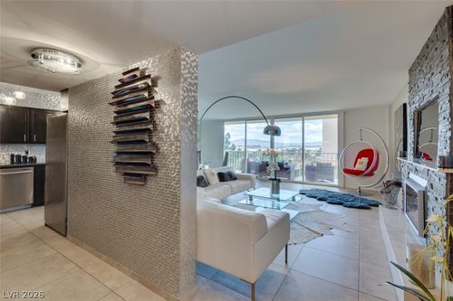 807-205 E Harmon, Las Vegas, NV, 89169 | Card Image