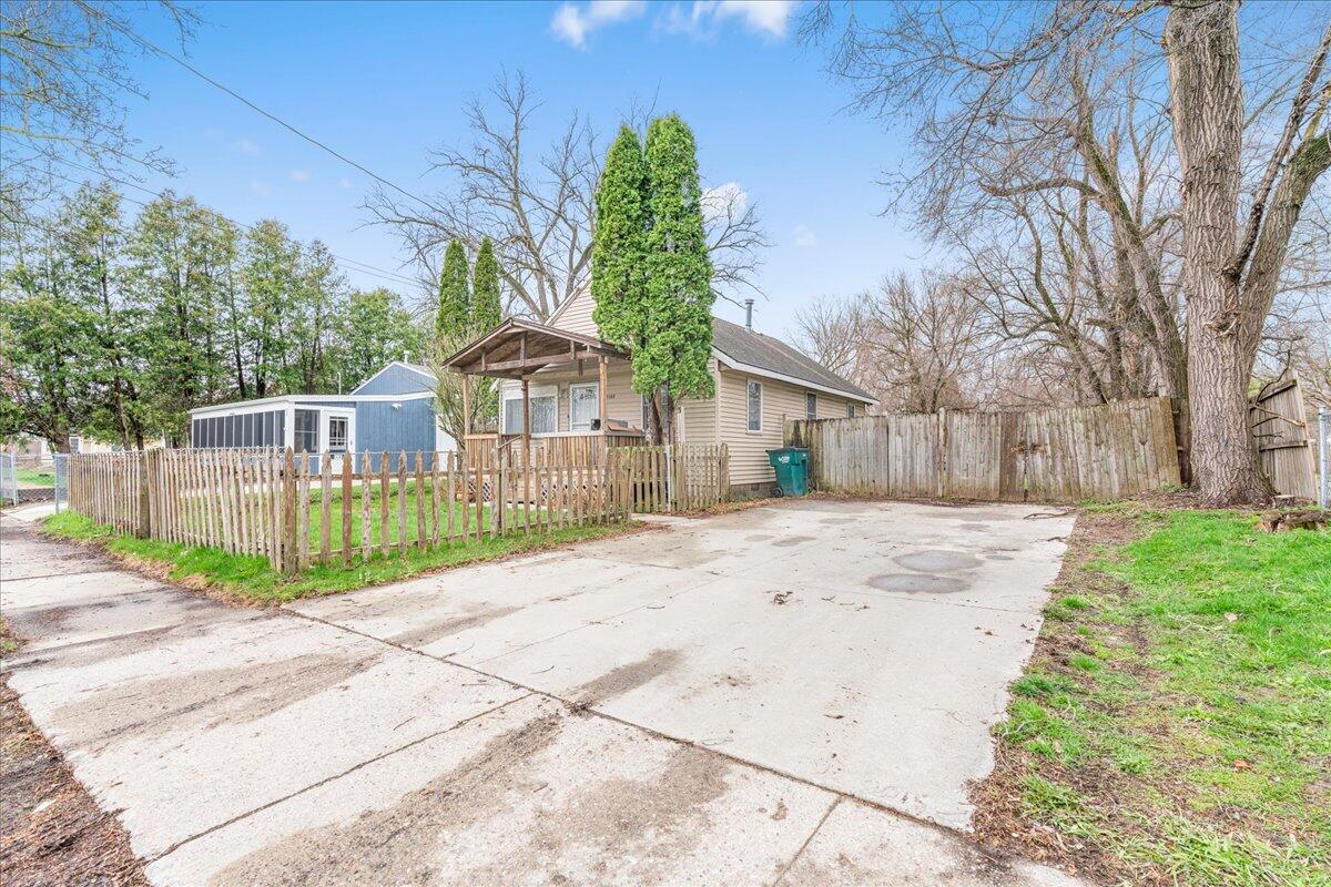 Residential in Ingham Township 3