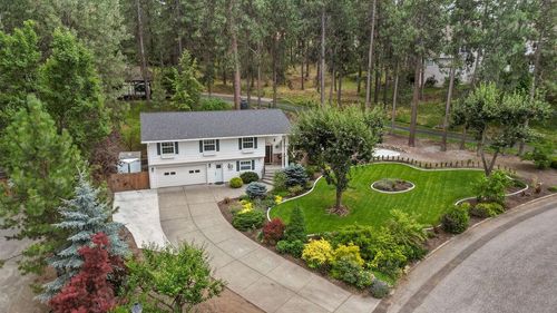 3929 S Best Rd, Veradale, WA, 99037-9171 | Card Image