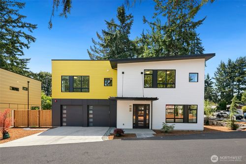 16344 Linden Ave N, Shoreline, WA, 98133-5620 | Card Image