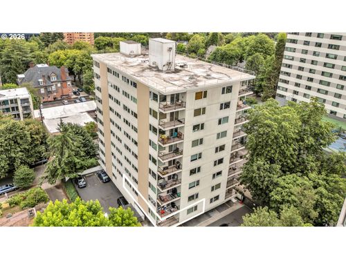 204-2211 Sw Park Pl, Portland, OR, 97205-1113 | Card Image