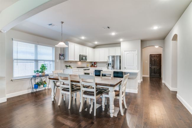 2085 Avondown Rd, House other with 3 bedrooms, 2 bathrooms and null parking in Forney TX | Image 9