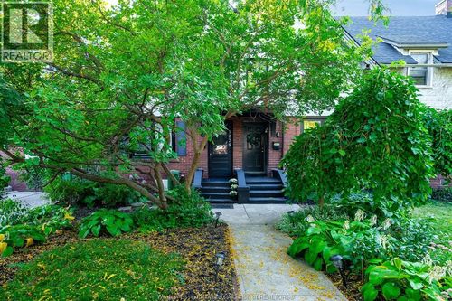 1279 Monmouth Rd, Windsor, ON, N8Y3M2 | Card Image