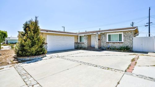 7360 Thunderbird Ln, Stanton, CA, 90680 | Card Image
