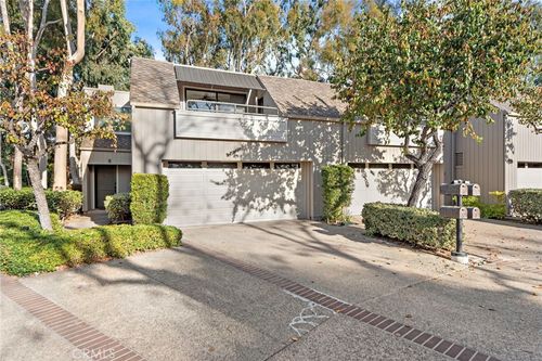 8 Rocky Gln, Irvine, CA, 92603-3422 | Card Image