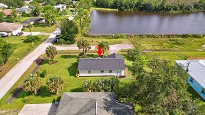 9495 80th St, House other with 2 bedrooms, 2 bathrooms and null parking in Vero Beach FL | Image 2