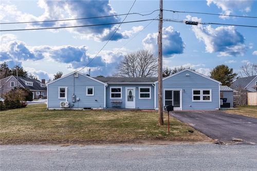 121 Tupelo Rd, South Kingstown, RI, 02879-6151 | Card Image