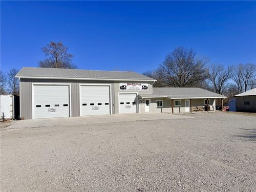 1744 Oklahoma Ave, Trenton, MO, 64683-2566 | Card Image