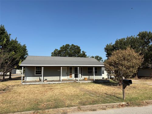 412 10th Street, Nocona, TX, 76255 | Card Image