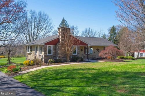 1043 Davis Grove Rd, AMBLER, PA, 19002-1104 | Card Image