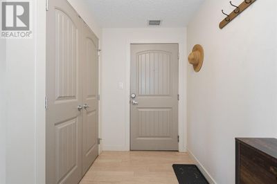 2115 - 204 Sparrow Hawk Dr, Condo with 2 bedrooms, 2 bathrooms and 2 parking in Fort Mcmurray AB | Image 2