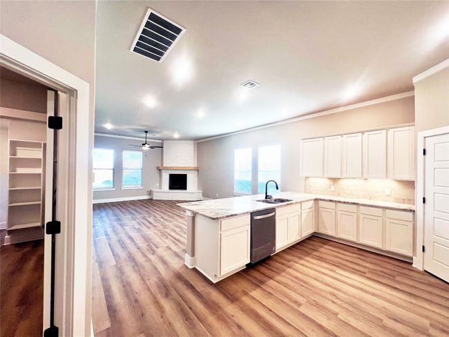 4304 Hummingbird Dr, House other with 3 bedrooms, 2 bathrooms and null parking in Sherman TX | Image 5