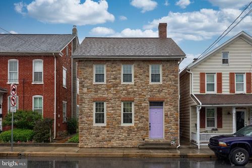246 Marietta Ave, MOUNT JOY, PA, 17552-3128 | Card Image