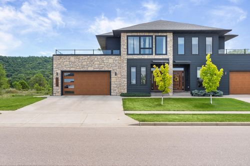 3013 Red Clover St, HOLMEN, WI, 54636-3307 | Card Image