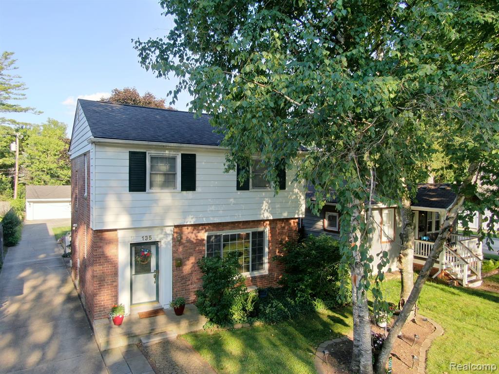 Connecticut Ave, Royal Oak, MI 48067