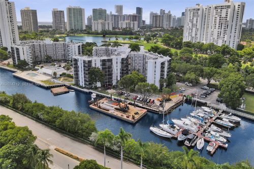 ei403-3401 N Country Club Dr, Aventura, FL, 33180-1700 | Card Image