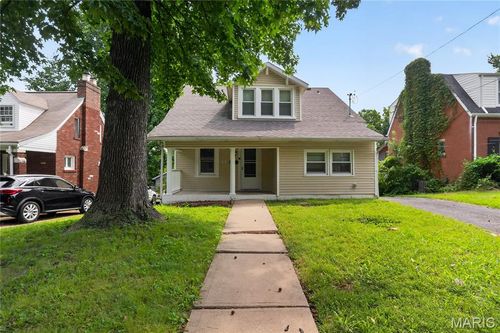 16 Miller Pl, Saint Louis, MO, 63135-2341 | Card Image