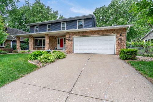 4310 Amesbury Drive, Bettendorf, IA, 52722 | Card Image