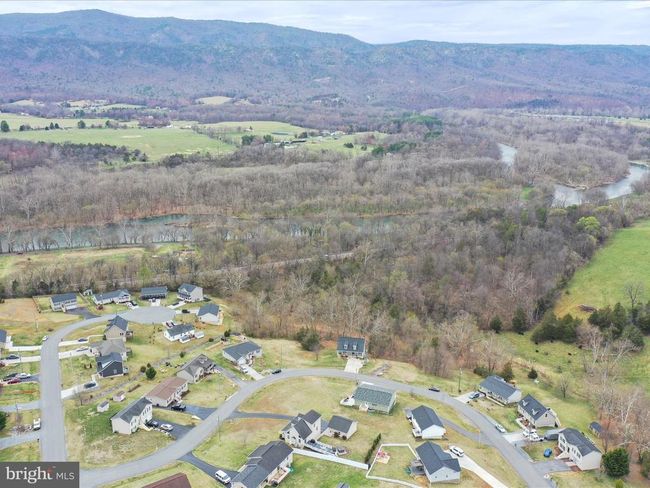 317 Locustdale Loop, House other with 3 bedrooms, 3 bathrooms and null parking in SHENANDOAH VA | Image 40