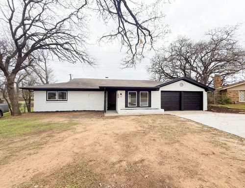 1412 Grantland Cir, Fort Worth, TX, 76112-3119 | Card Image