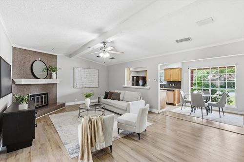 3105 Tampa Dr, Garland, TX, 75043-2837 | Card Image