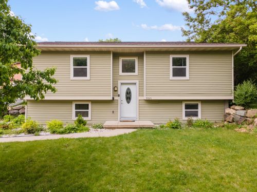 5021 Camden Road, Madison, WI, 53716 | Card Image