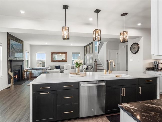 127 Red Horse Dr, House other with 4 bedrooms, 4 bathrooms and 4 parking in Sarver PA | Image 7
