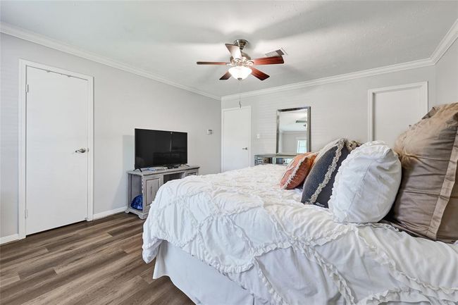 2703 Shady Creek Dr, House other with 3 bedrooms, 2 bathrooms and 2 parking in Pearland TX | Image 22