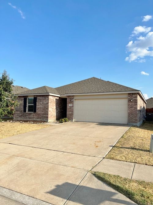 5825 Mountain Bluff Dr, Fort Worth, TX, 76179-7222 | Card Image