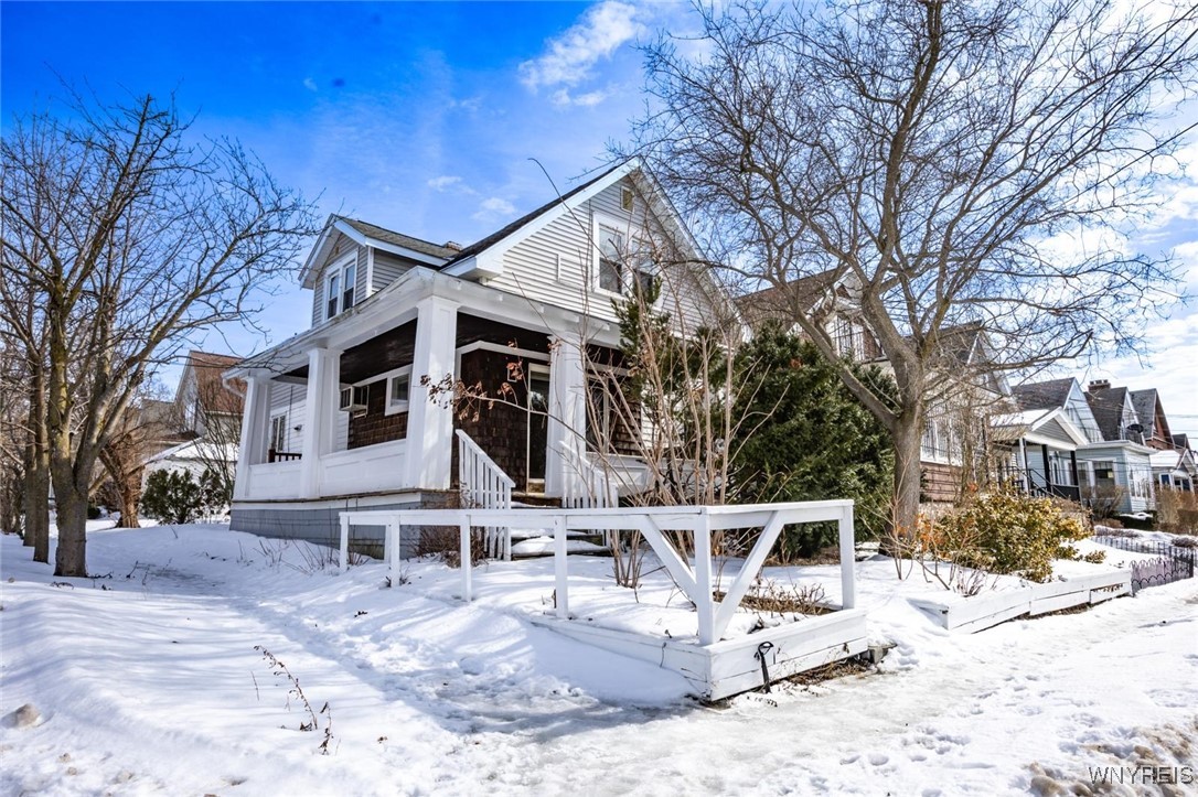 Olcott Pl, Buffalo, NY 14225