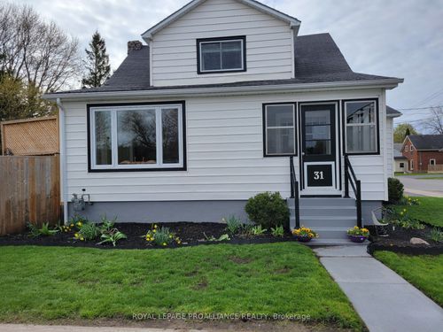31 Elizabeth St, Brighton, ON, K0K1H0 | Card Image