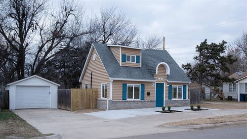 15 S Walnut St, Edmond, OK, 73003-5450 | Card Image