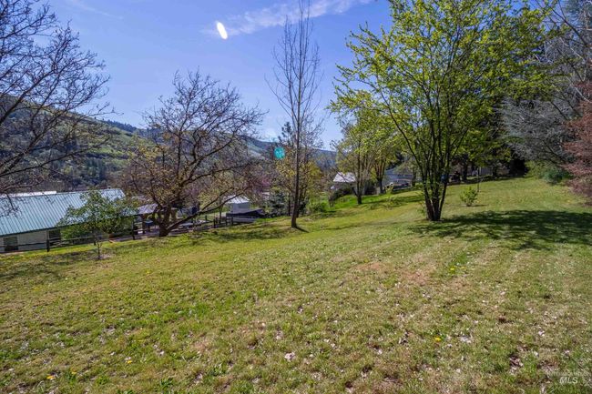 305 3 Rd St, House other with 2 bedrooms, 2 bathrooms and null parking in Juliaetta ID | Image 44