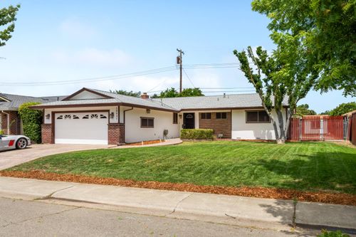 10837 Glenhaven Way, Rancho Cordova, CA, 95670 | Card Image