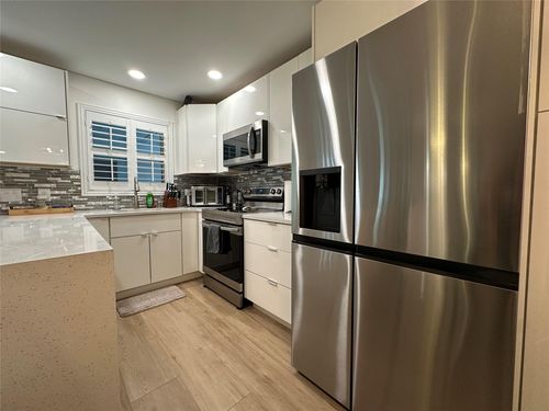 apt-105-2860 Ne 14th Street Cswy, Pompano Beach, FL, 33062-3626 | Card Image