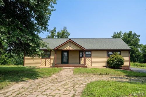5171 Old Alton Edwardsville Rd, Edwardsville, IL, 62025-7209 | Card Image