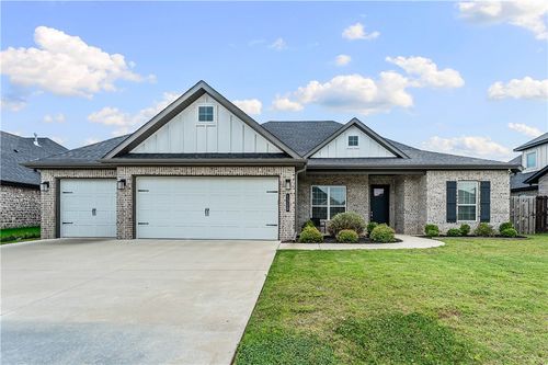 1320 Paragon Dr, Centerton, AR, 72719-4029 | Card Image