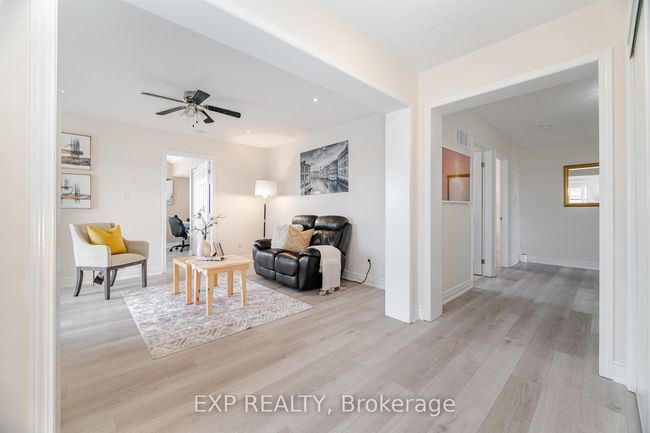 810 Cousens Terr, House other with 5 bedrooms, 3 bathrooms and 2 parking in Milton ON | Image 32