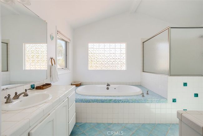 1660 Catalina Ave, House other with 3 bedrooms, 3 bathrooms and 1 parking in Seal Beach CA | Image 38