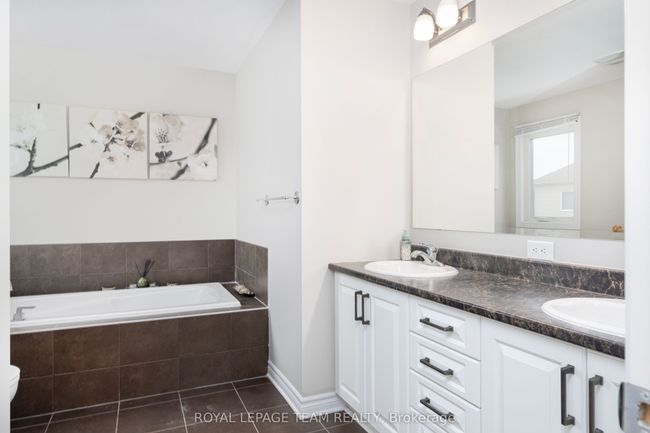 UPPER - 12 Knockaderry Crescent, House other with 3 bedrooms, 3 bathrooms and 2 parking in Barrhaven ON | Image 29