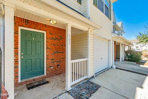105 Swaying Pine Ct, Crestview, FL, 32539-5799 | Card Image