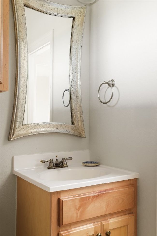 Bathroom with vanity | Image 32
