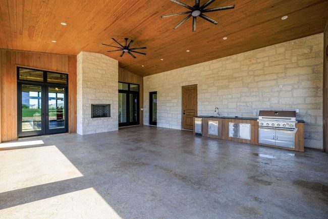 1318 Countryside Bnd, House other with 4 bedrooms, 5 bathrooms and 6 parking in Fredericksburg TX | Image 38