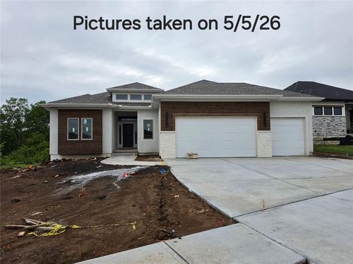 11216 S Gleason Rd, Olathe, KS, 66061 | Card Image