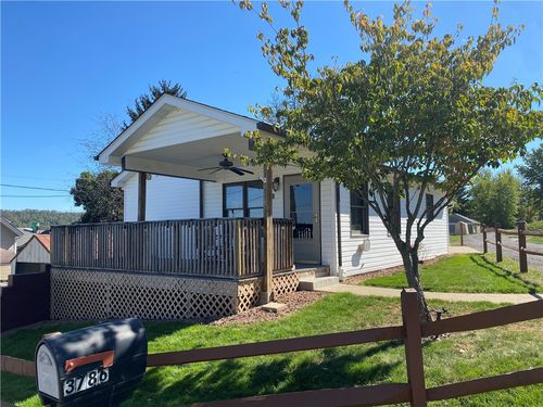 3786 W 5th Ave, Beaver Falls, PA, 15010-1911 | Card Image