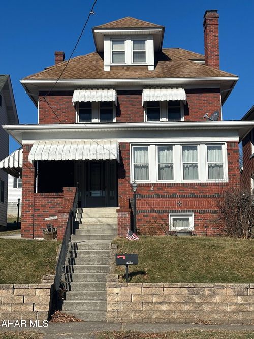 1205 Walnut St, Hollidaysburg, PA, 16648-2345 | Card Image
