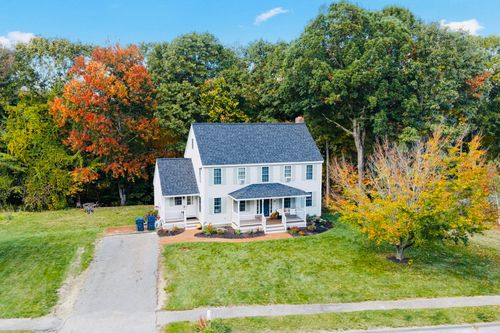 11 Valley View Cir, Rutland, MA, 01543-1374 | Card Image